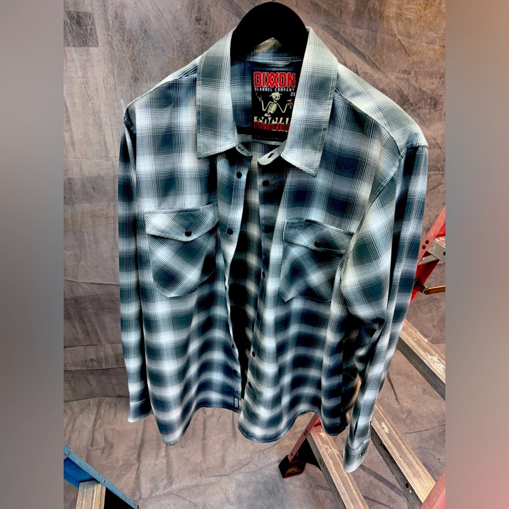 DIXXON snap 2Xl social distortion collaboration. New with tags ,no bag